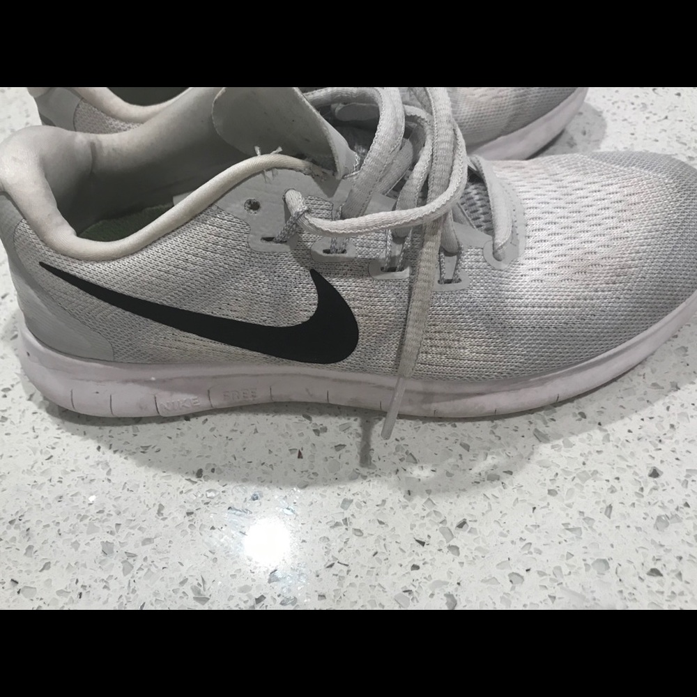 SOLD‼️Women’s Nike Free Run